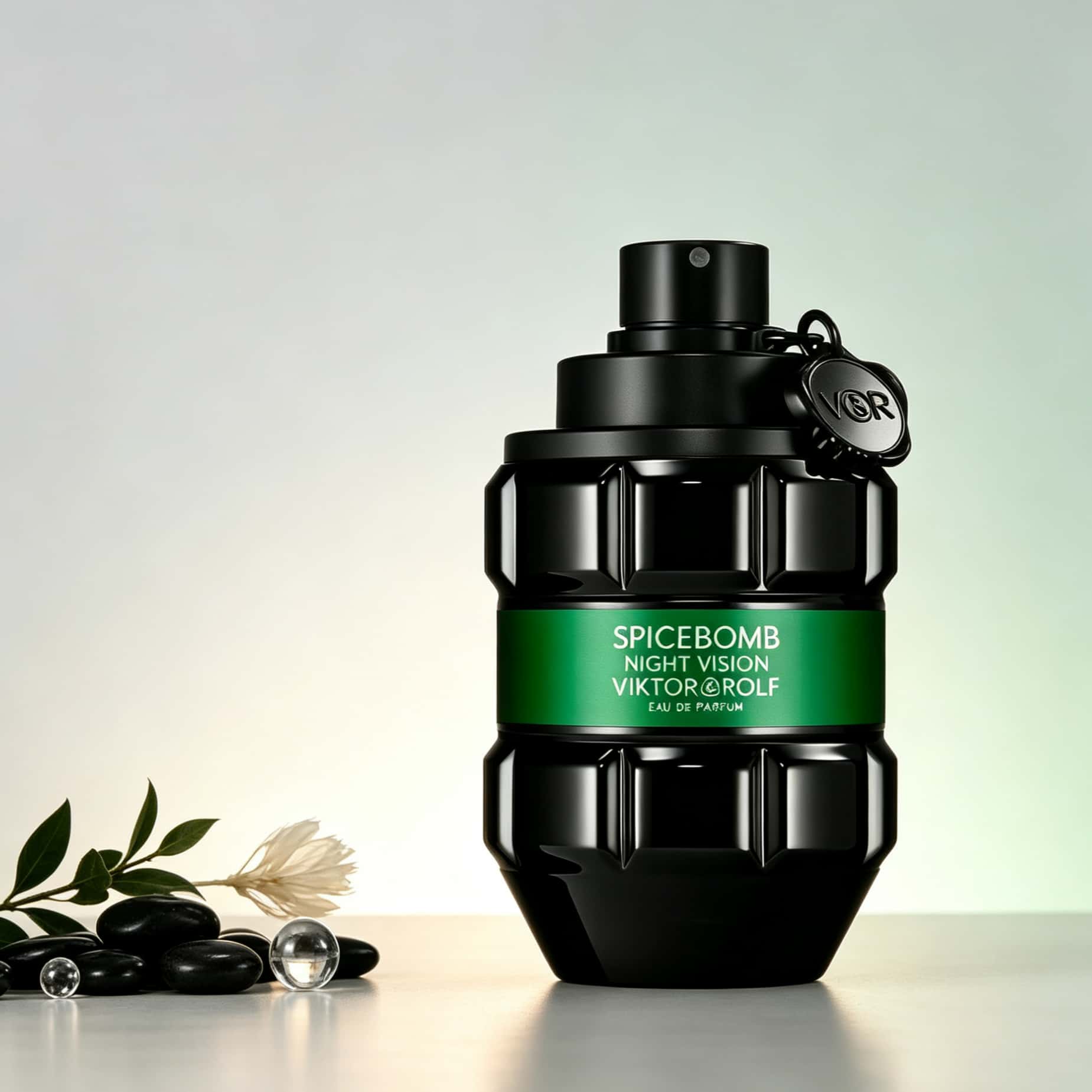 Parfum Pria Viktor & Rolf Nigh - Home Bar Accessories ulasan dan harga